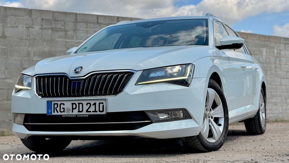Skoda Superb 2.0 TDI DSG Premium Edition - 2