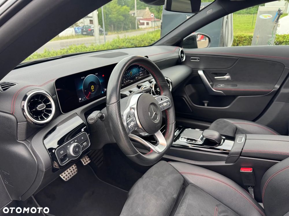 Mercedes-Benz CLA 200 AMG Line 7G-DCT - 5
