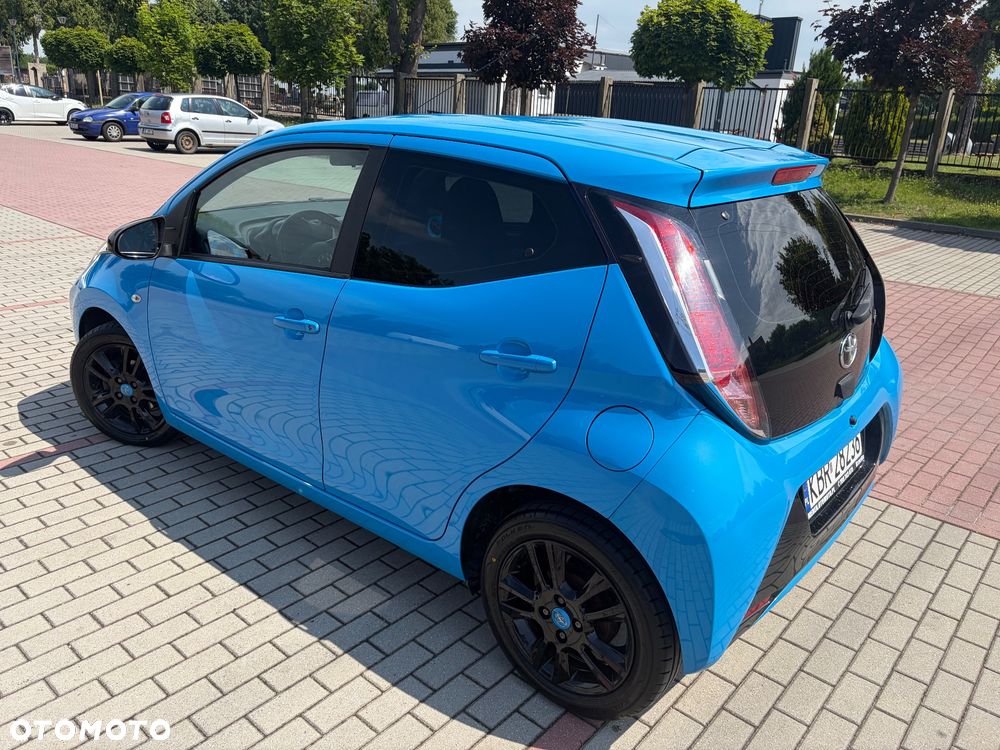 Toyota Aygo x-play Eco - 9