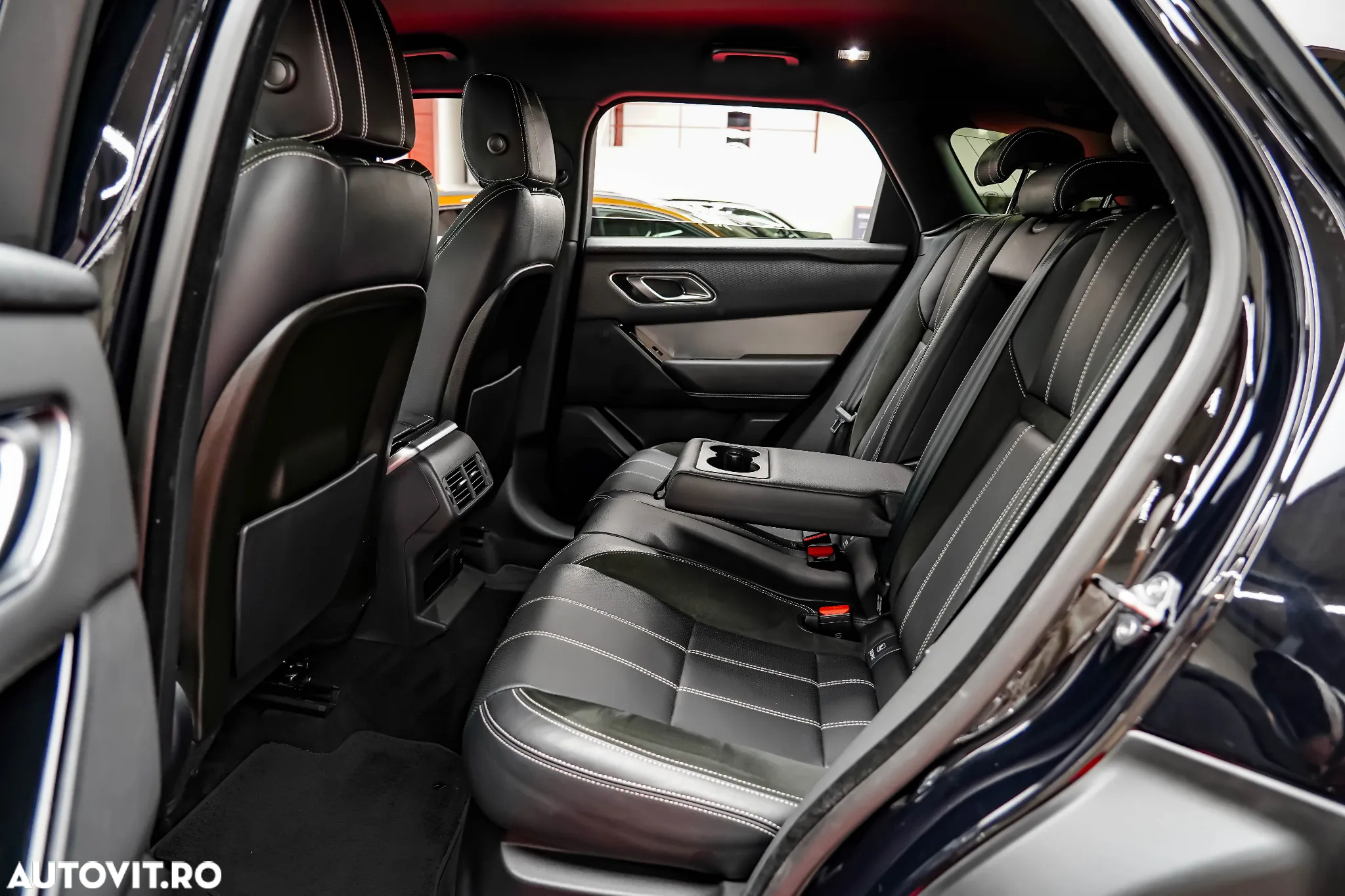 Land Rover Range Rover Velar 2.0 R-Dynamic S - 6