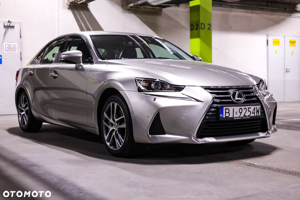 Lexus IS 200t / 300 Elegance - 3