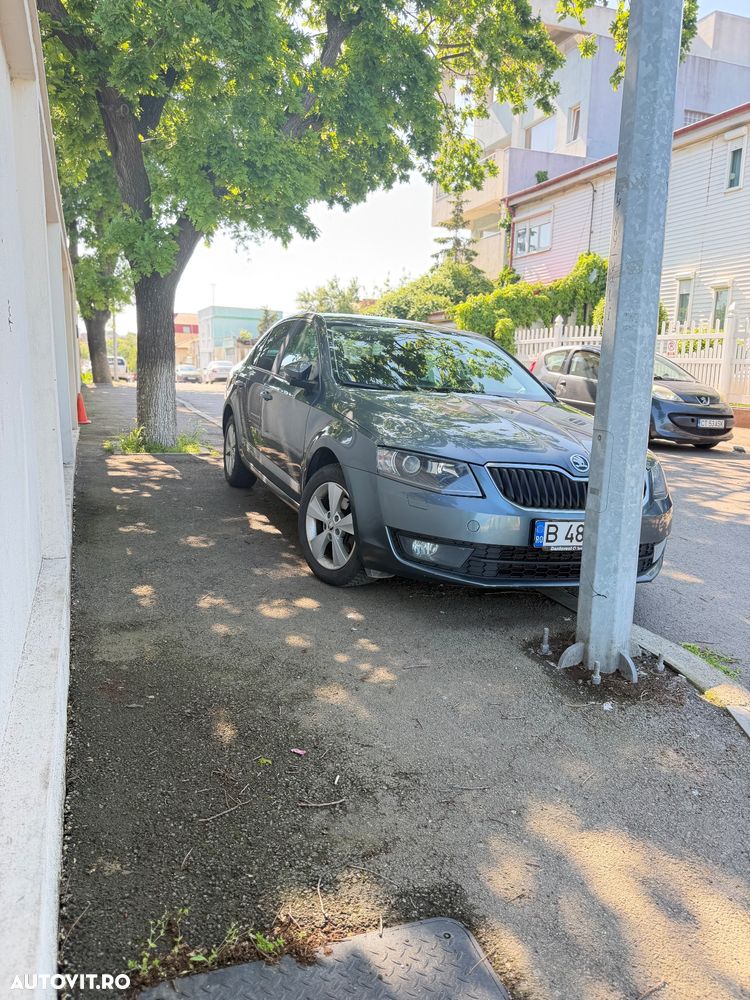 Skoda Octavia 2.0 TDI Style - 3