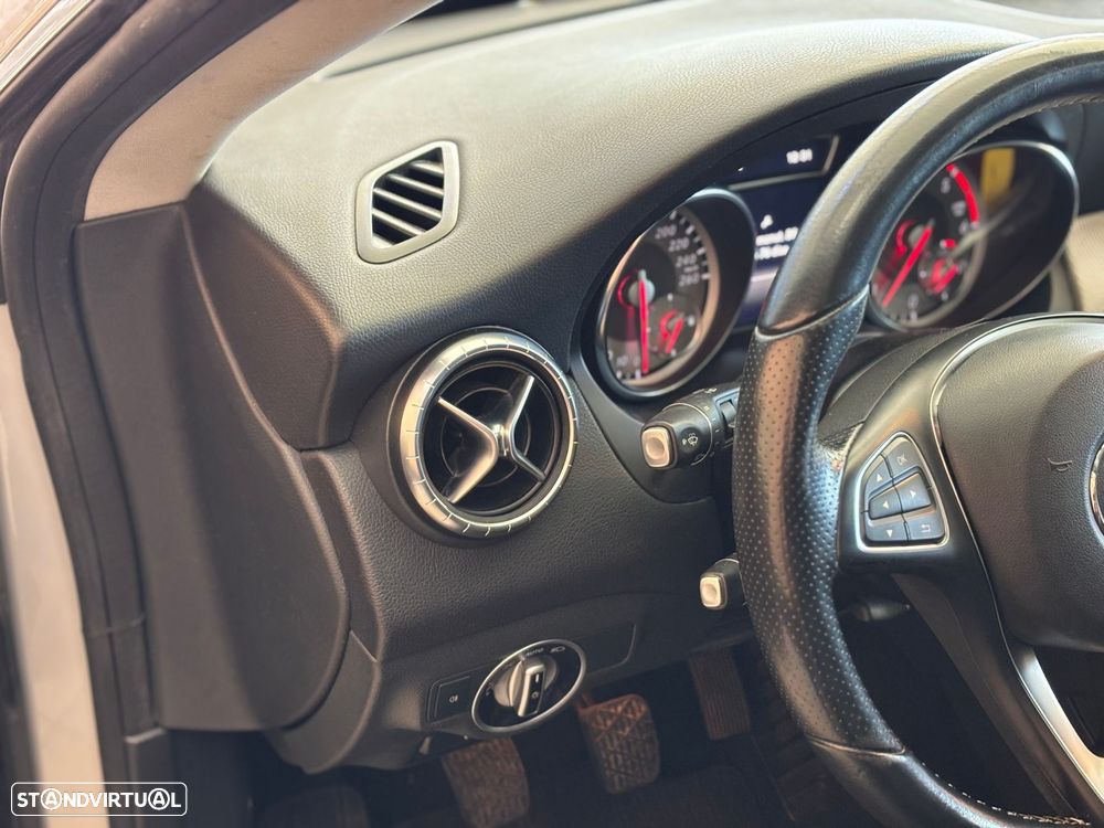 Mercedes-Benz CLA 180 d Shooting Brake Urban - 12