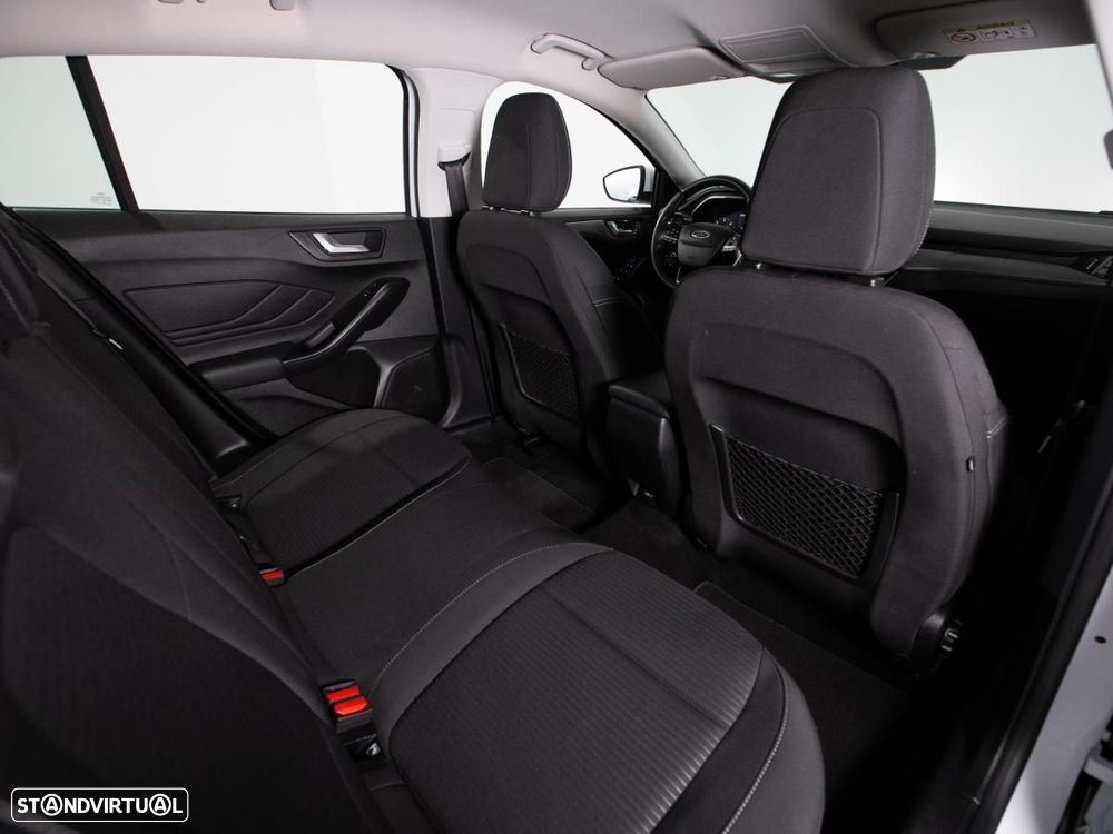 Ford Focus SW 1.5 TDCi EcoBlue Titanium - 11
