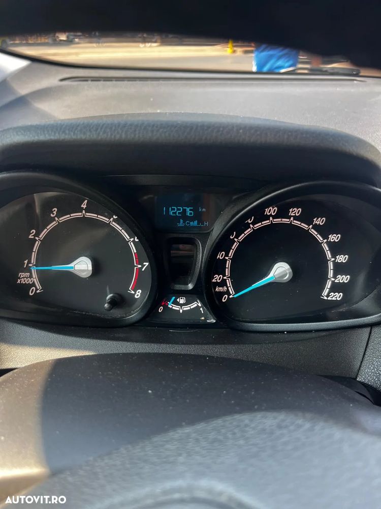 Ford Tourneo Courier 1.0 EcoBoost Trend - 6