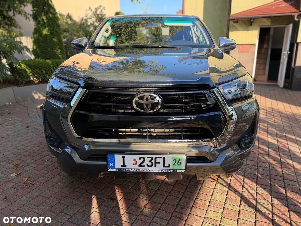 Toyota Hilux - 3