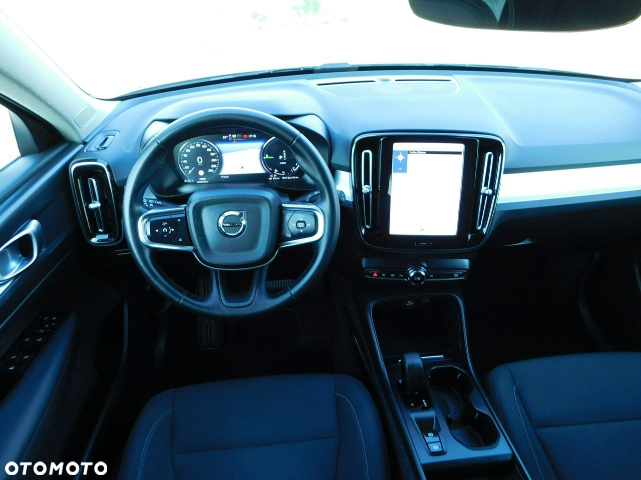 Volvo XC 40 - 6