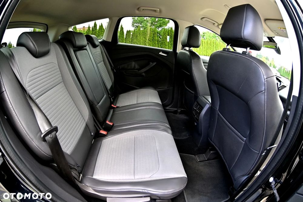 Ford Kuga 2.0 TDCi FWD Titanium - 20