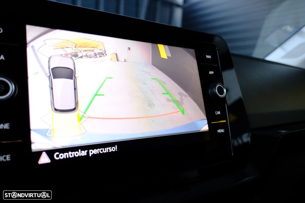 VW T-Cross 1.0 TSI Urban DSG - 24