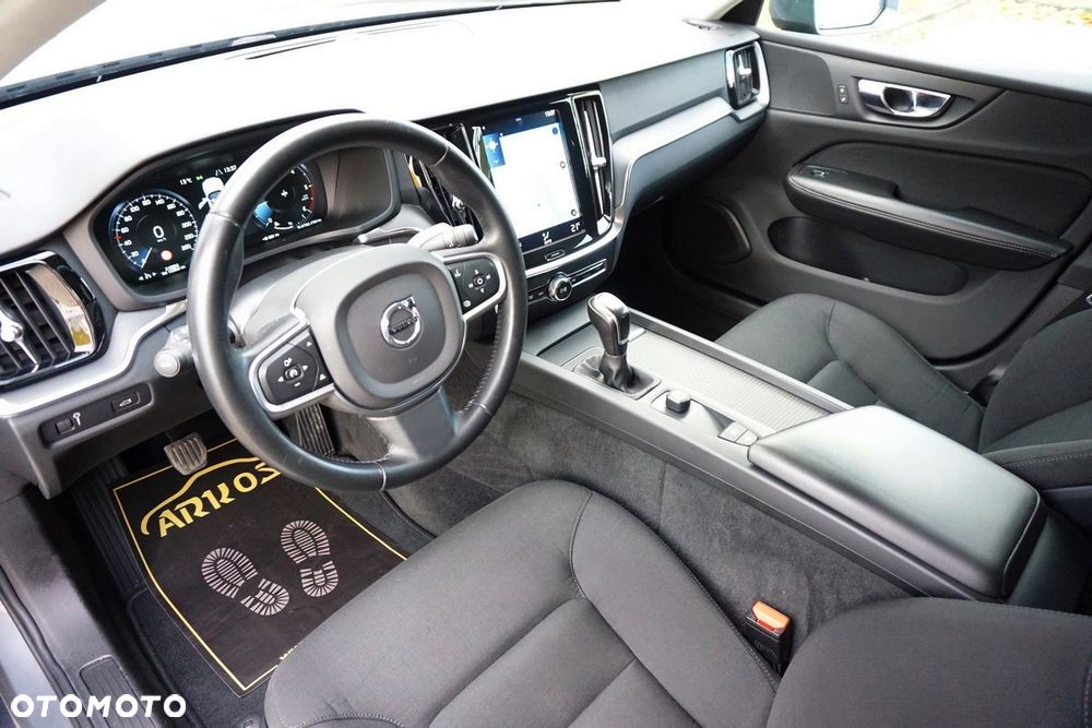 Volvo V60 D3 Summum - 25