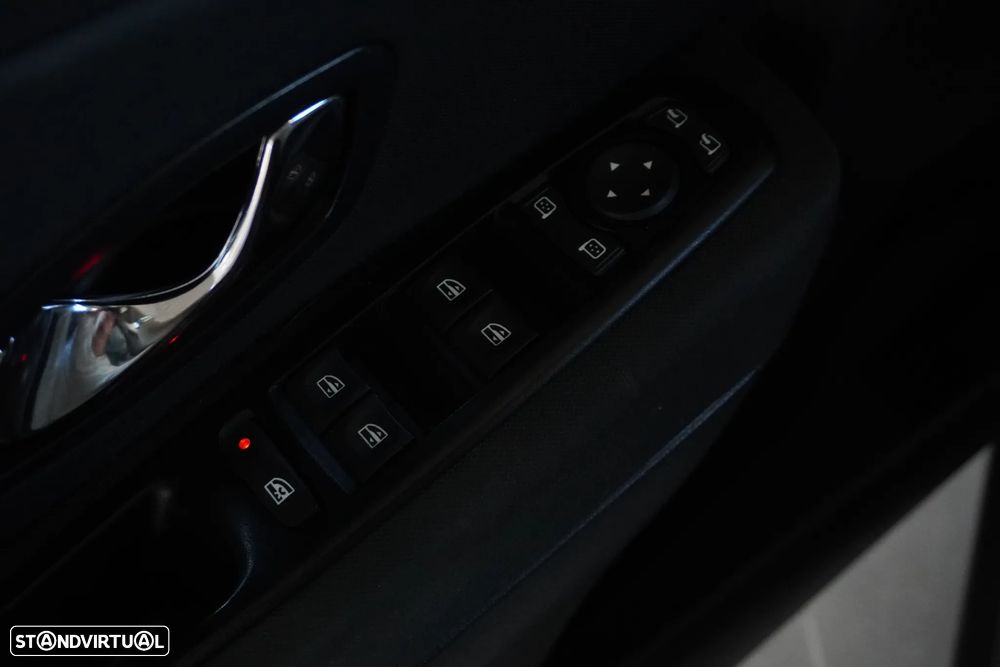 Renault Mégane Coupe Energy dCi 110 FAP Start & Stop Expression - 20