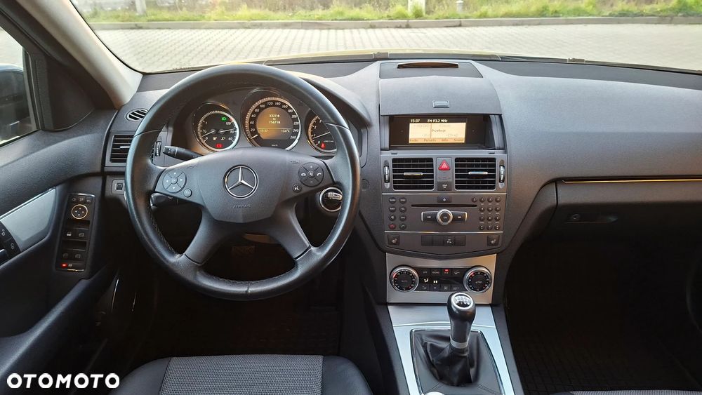 Mercedes-Benz Klasa C 180 Kompressor Avantgarde - 31