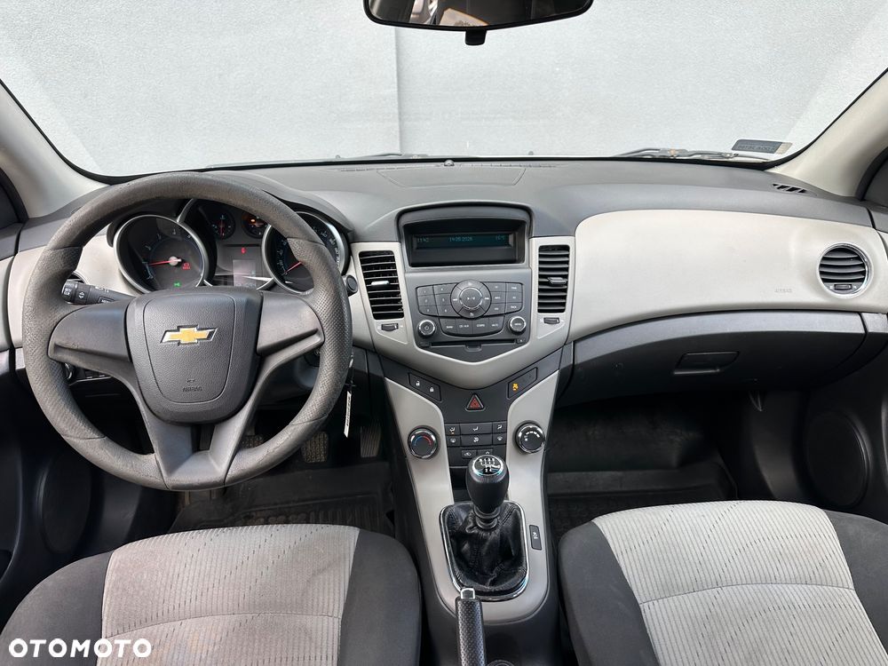 Chevrolet Cruze 1.6 LT+ - 5