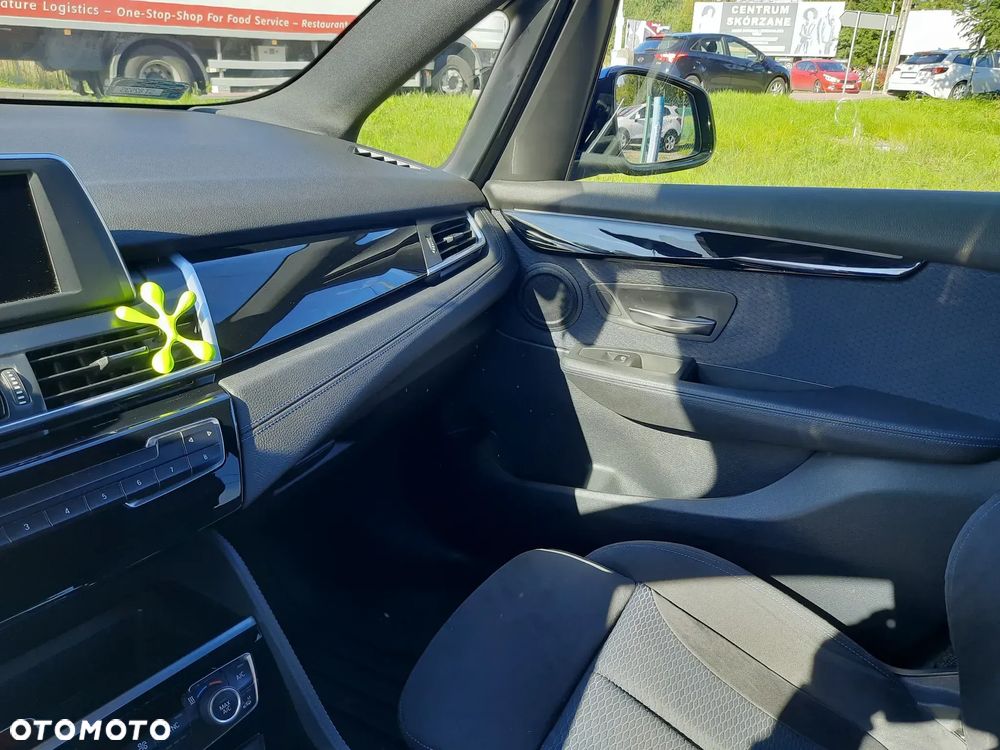 BMW Seria 2 218d M Sport - 30