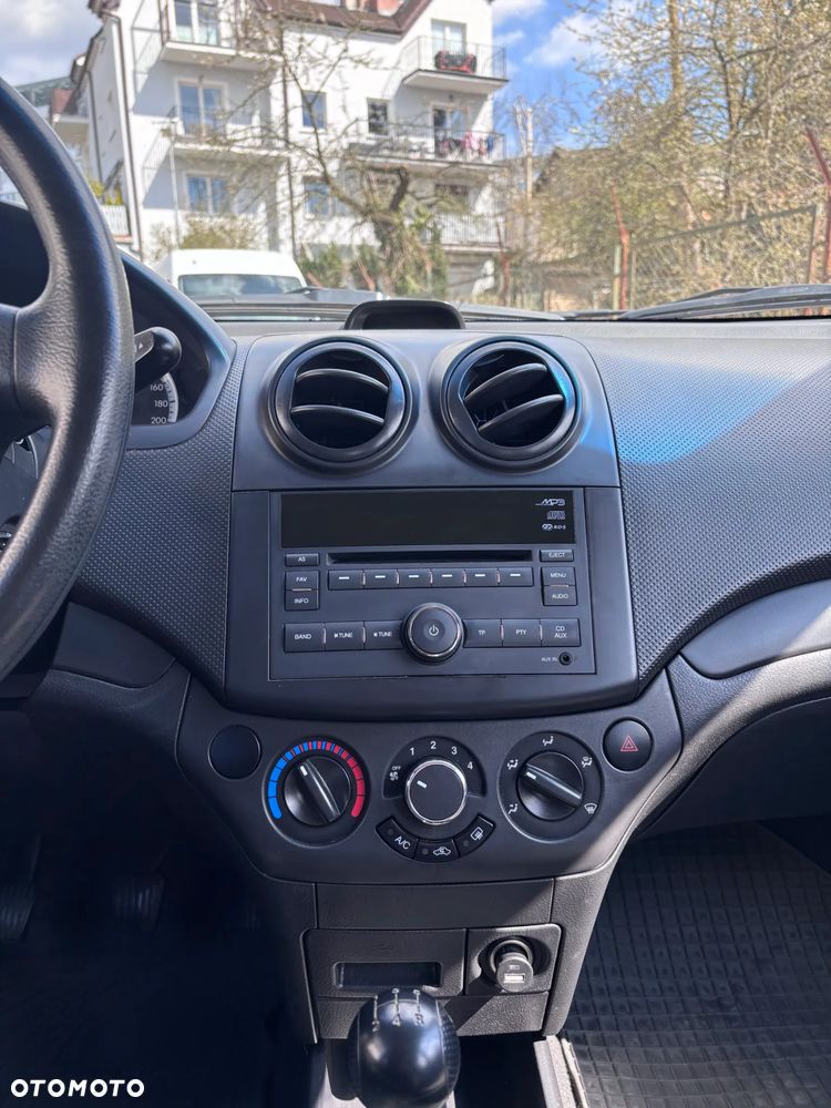 Chevrolet Aveo 1.2 16V Base (air4) - 7