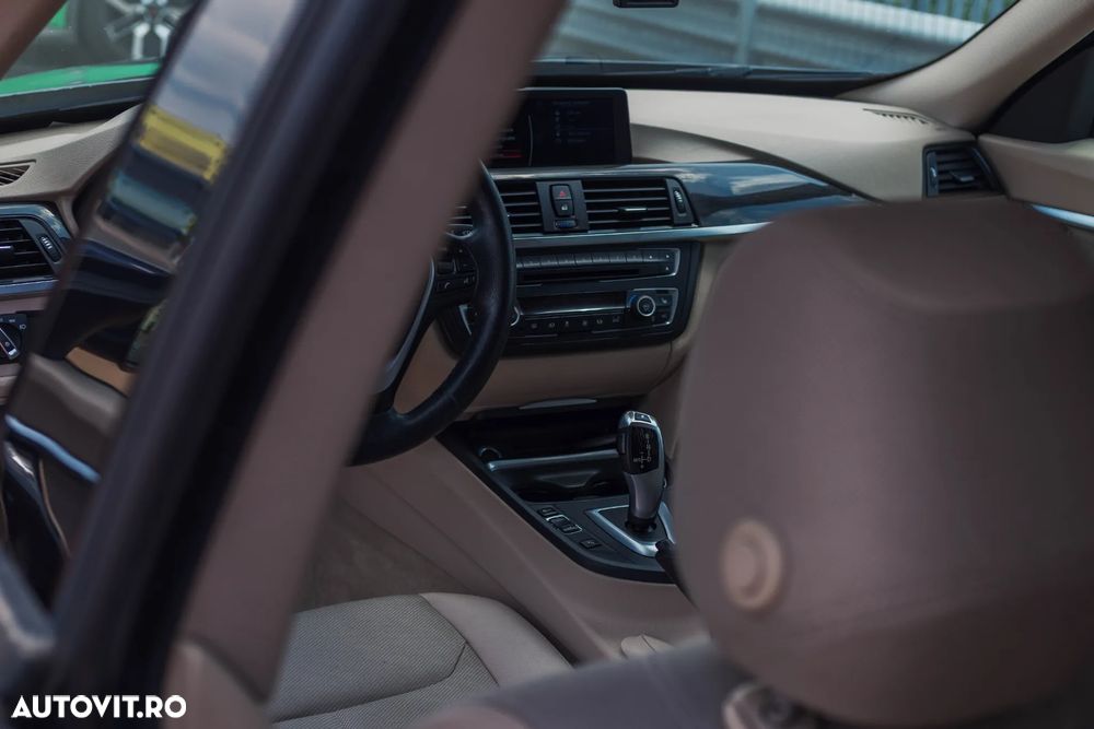 BMW Seria 3 325d Aut. Modern Line - 14
