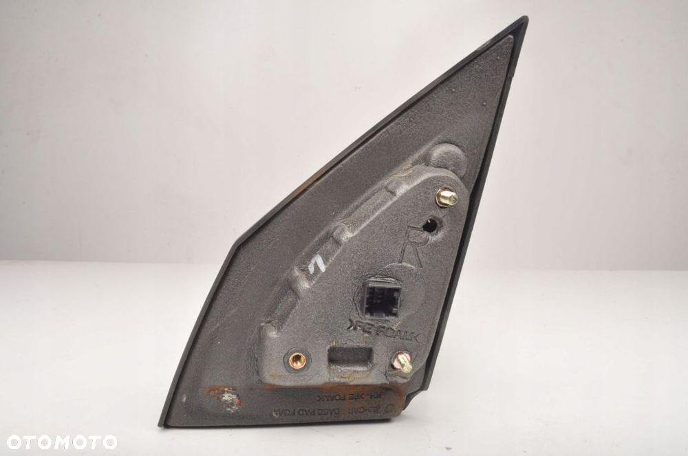 HYUNDAI TUCSON I LUSTERKO PRAWE 5PIN 012268 - 8