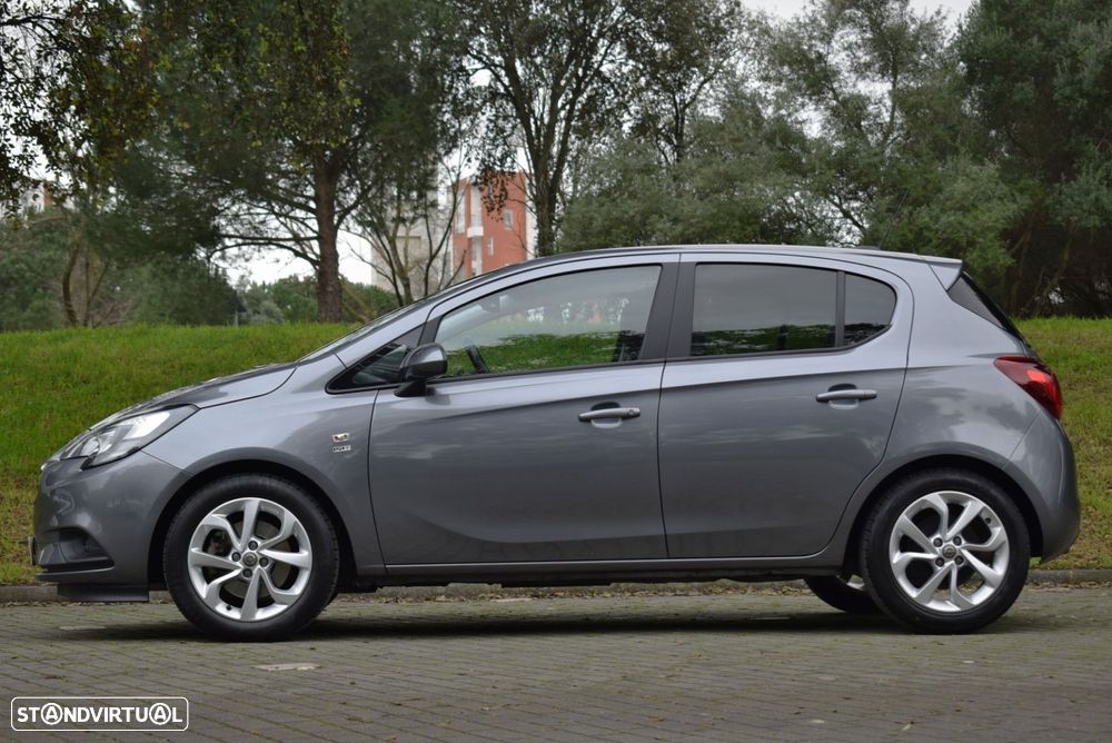 Opel Corsa 1.0 T 120 Anos - 11