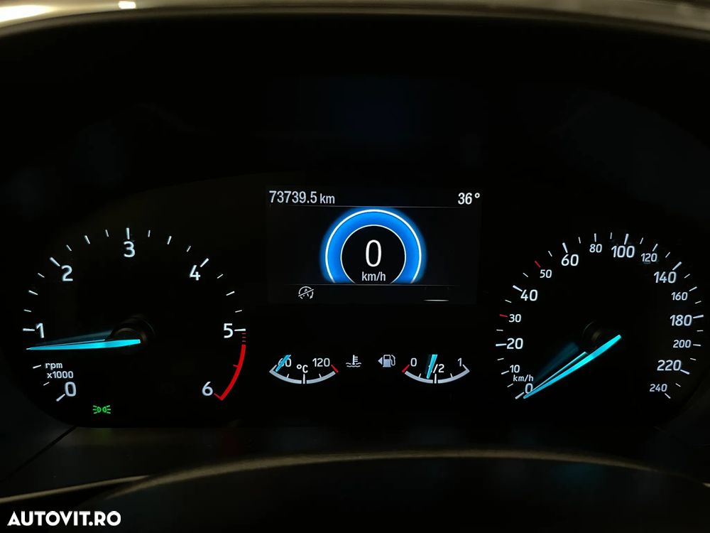 Ford Focus 1.5 EcoBlue Titanium - 28