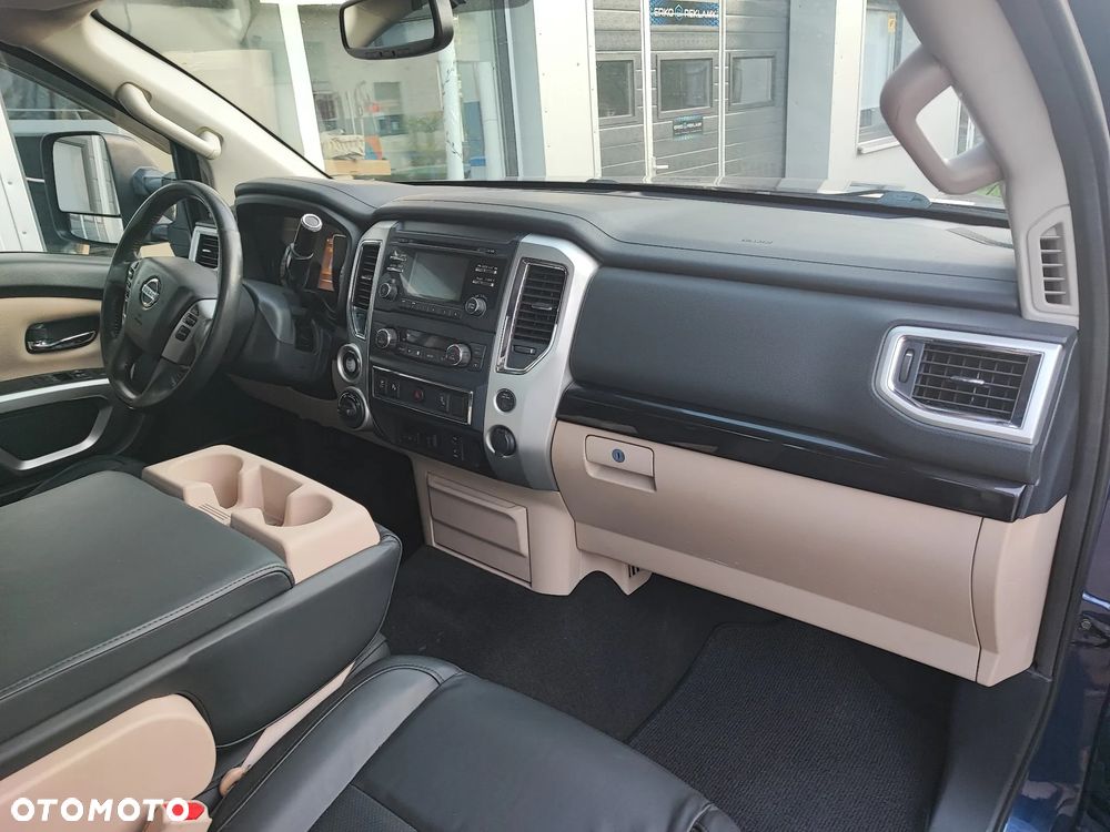 Nissan Titan - 9