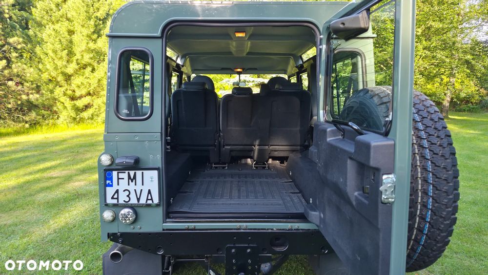 Land Rover Defender 2.2 TD4 E - 12