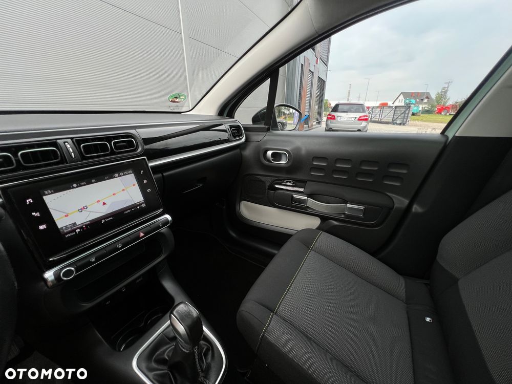 Citroën C3 1.2 PureTech Shine - 25