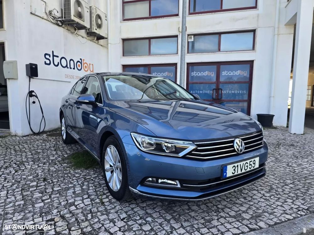 VW Passat 1.6 TDI Confortline DSG - 1