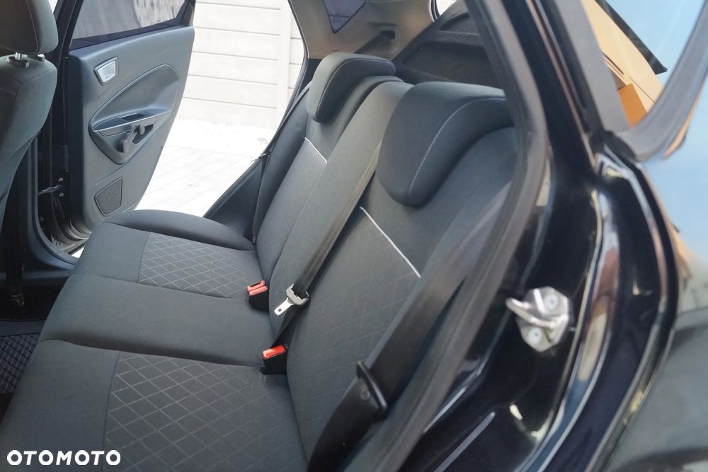 Ford Fiesta 1.25 Ghia EU5 - 25