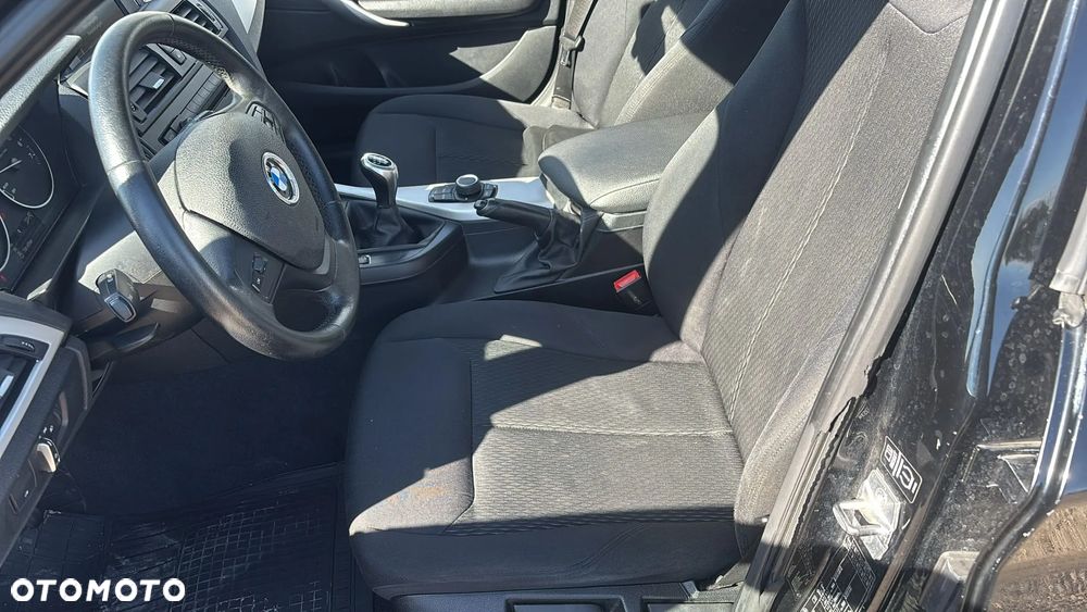 BMW Seria 1 116i - 8