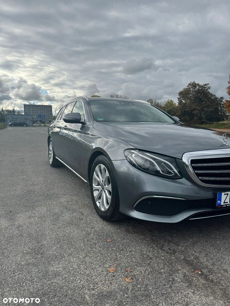 Mercedes-Benz Klasa E 200 d T 9G-TRONIC Exclusive - 5