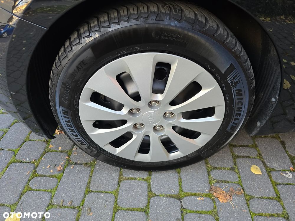 Kia Ceed - 14