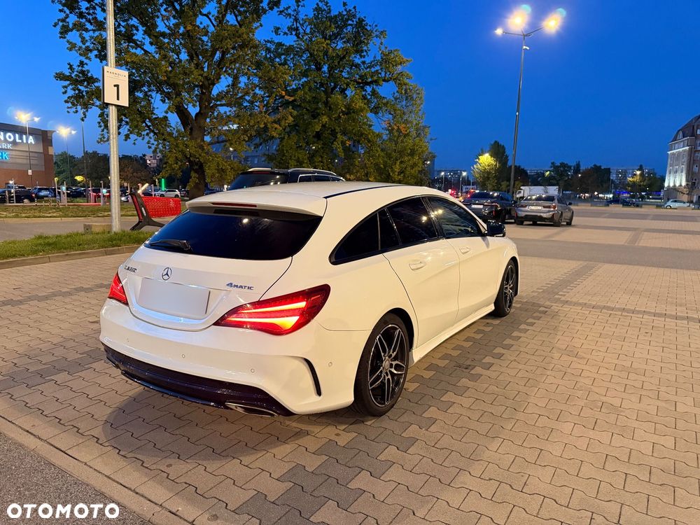 Mercedes-Benz CLA 220 4-Matic AMG Line - 6