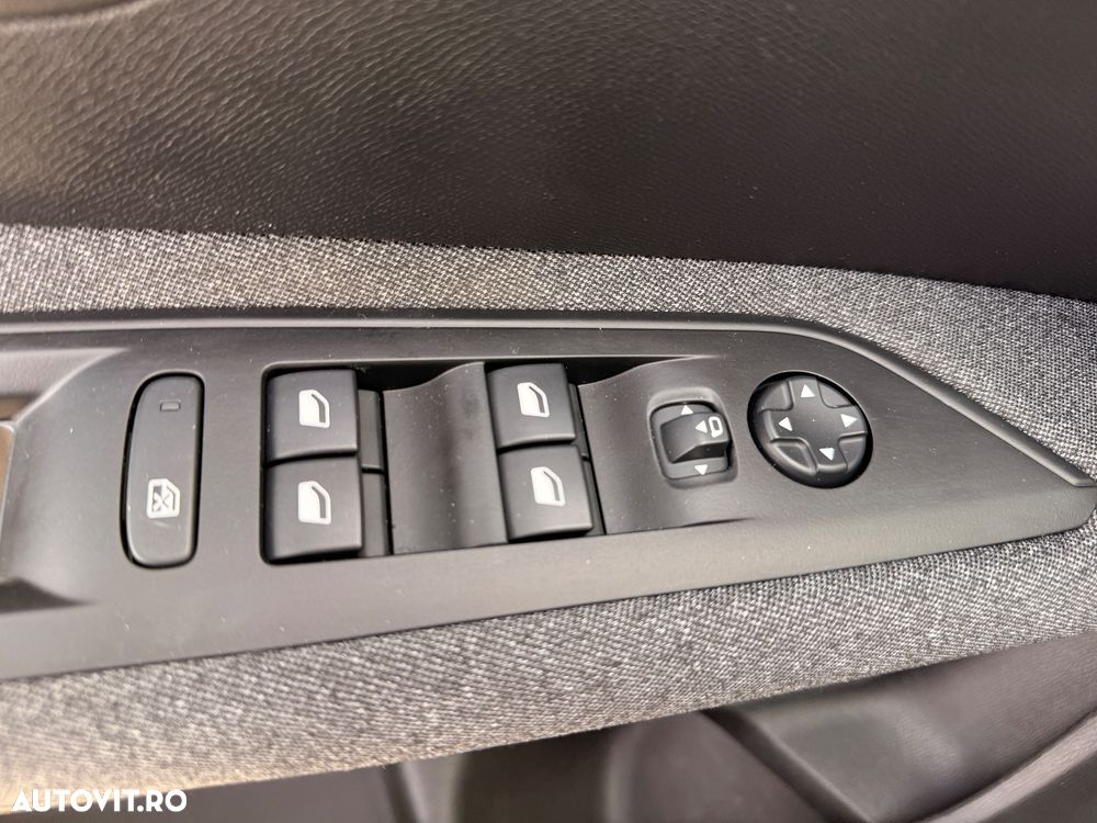 Peugeot 3008 1.5 BlueHDI 130 EAT8 Active Pack - 13