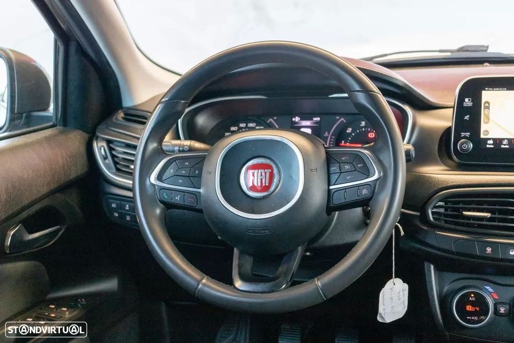 Fiat Tipo Station Wagon 1.3 M-Jet Lounge Tech - 13