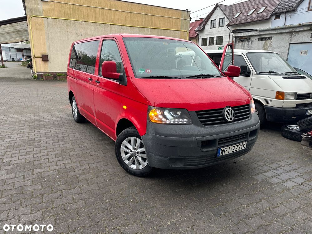 Volkswagen Transporter - 1