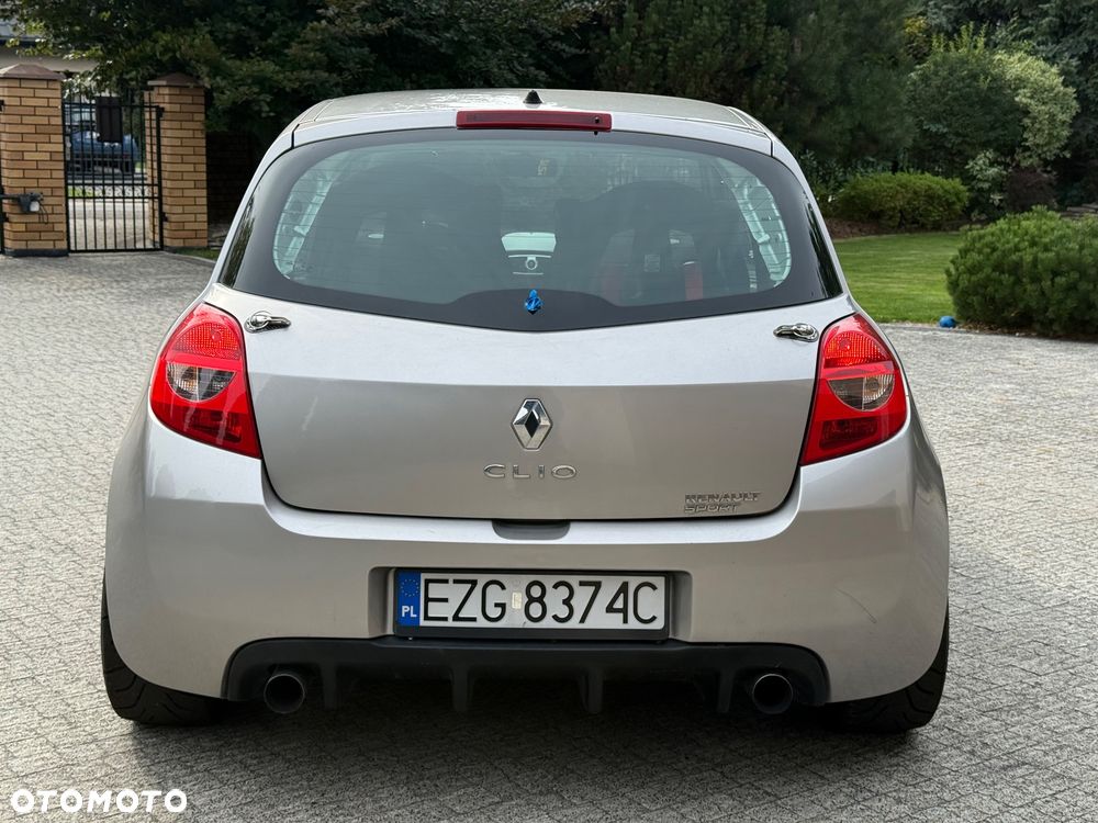 Renault Clio - 7