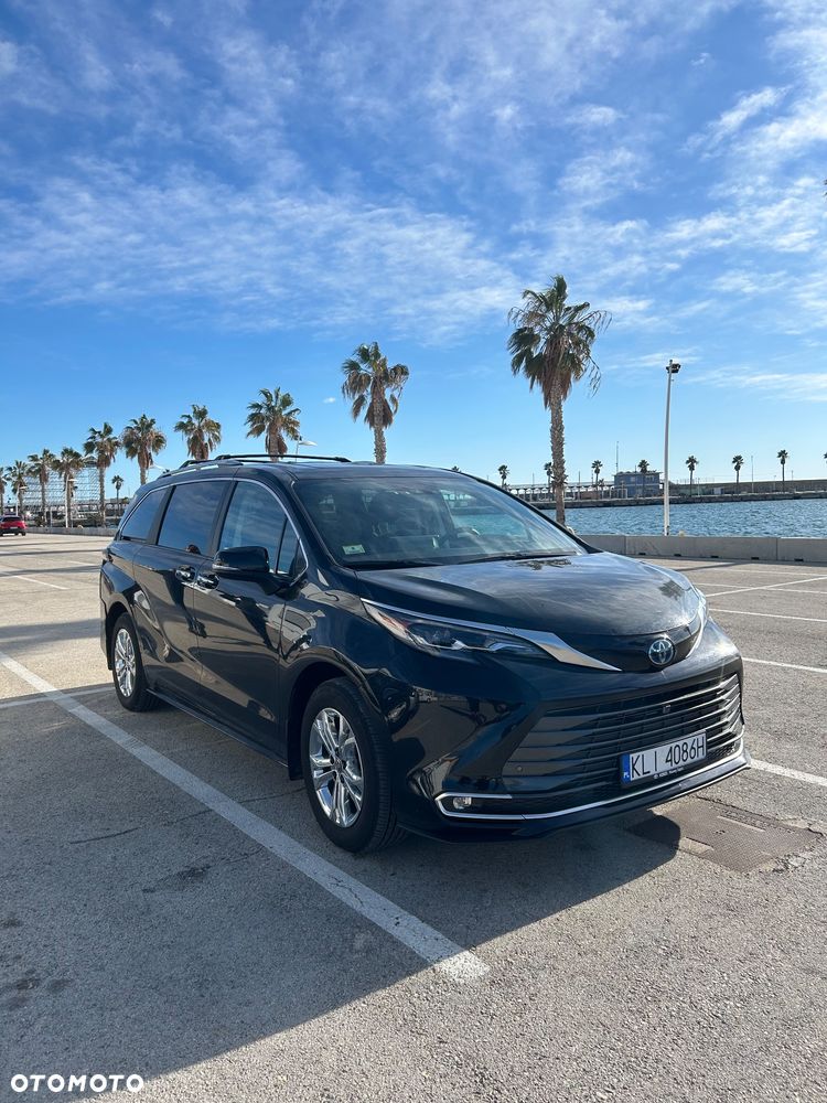 Toyota Sienna - 40