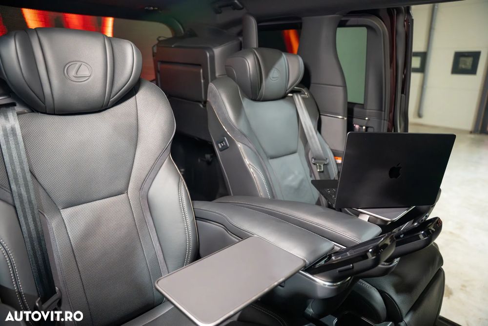 Lexus LM 350h Luxury - 19