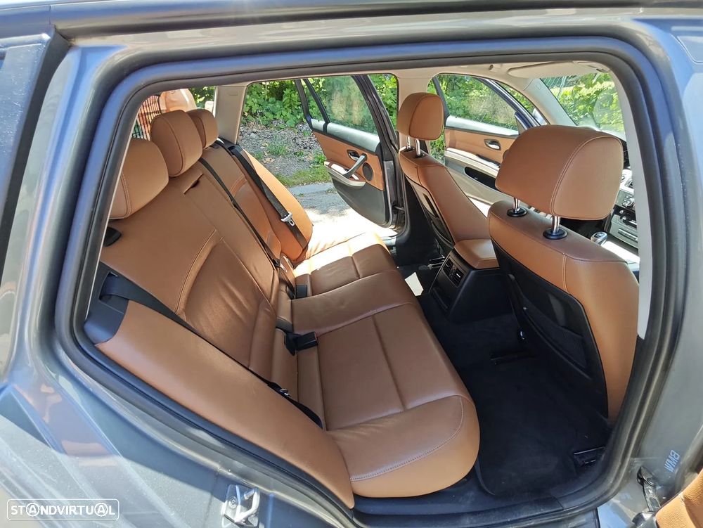 BMW 320 d EfficientDynamics - 10
