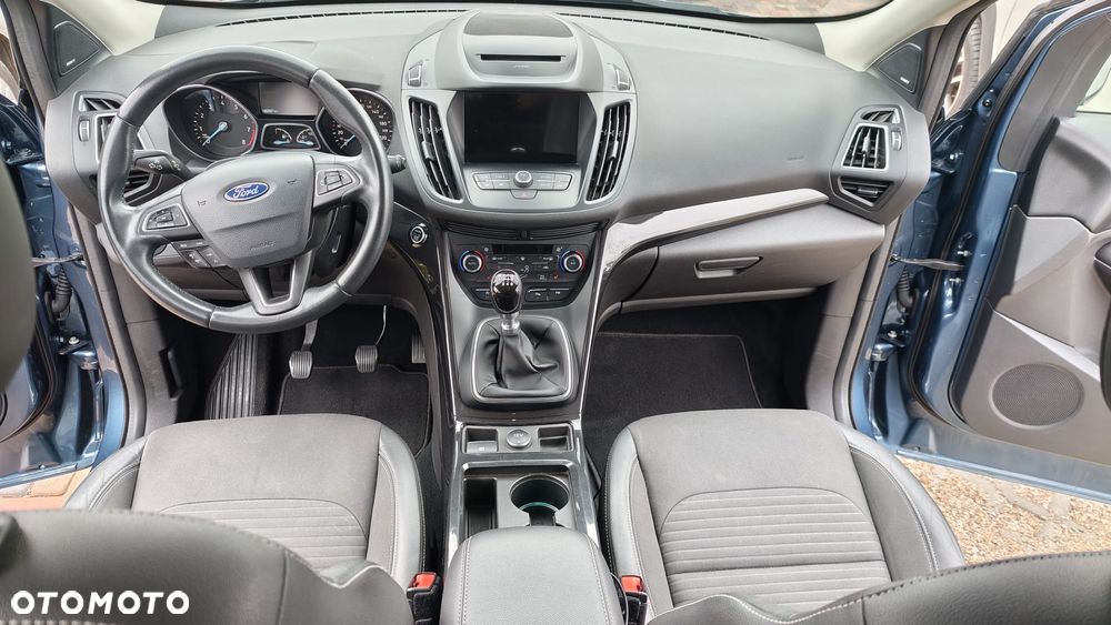Ford Kuga 1.5 EcoBoost FWD Titanium - 8
