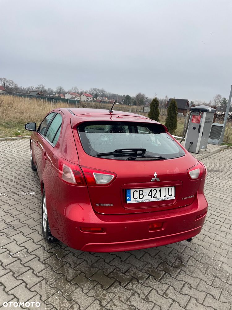 Mitsubishi Lancer 1.6 Invite - 3