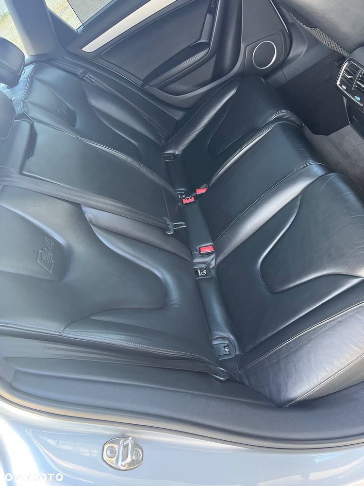 Audi S4 Avant - 34