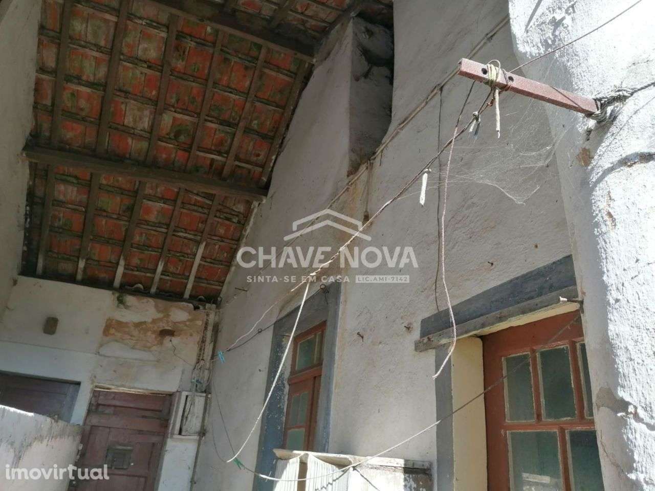 Moradia em Banda Para Recuperar em Espinho - Grande imagem: 3/23