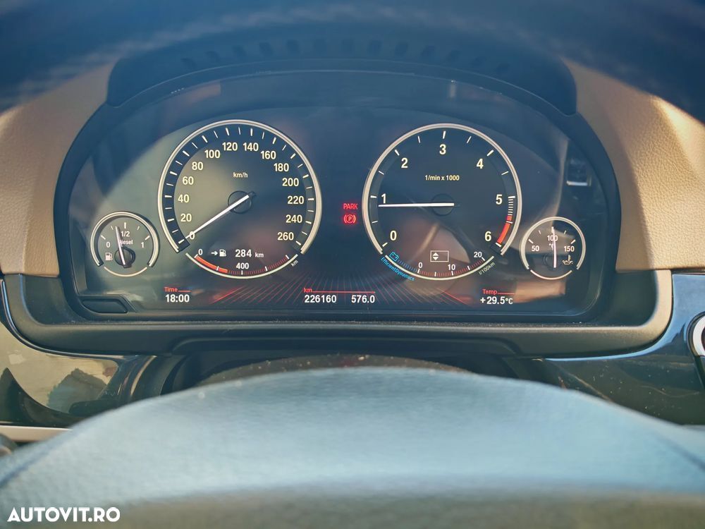 BMW Seria 5 520d Touring - 21