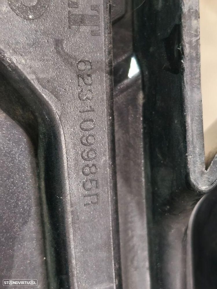 GRELHA DA FRENTE RENAULT MEGANE IV SPORT TOURER - 2