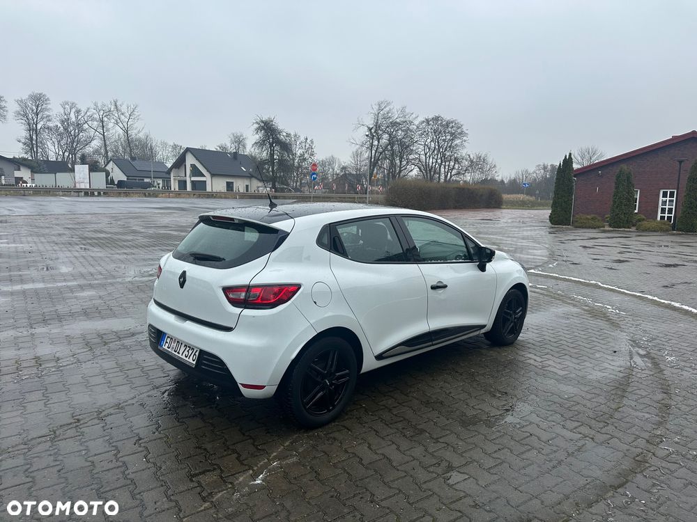 Renault Clio 1.2 16V 75 LIMITED 2018 - 13