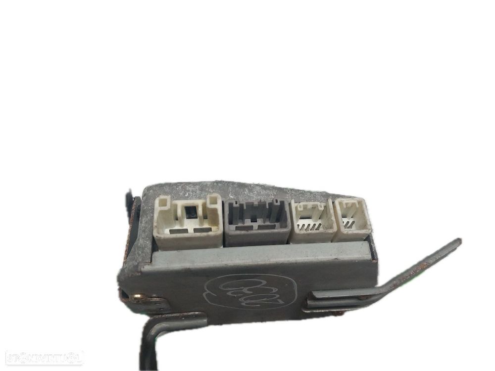 Módulo Eletrónico Toyota Corolla (_E12_) - 3