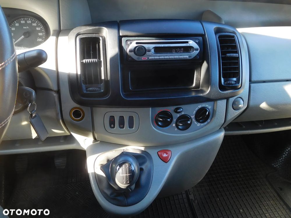 Opel Vivaro L1H1 2.9t - 9