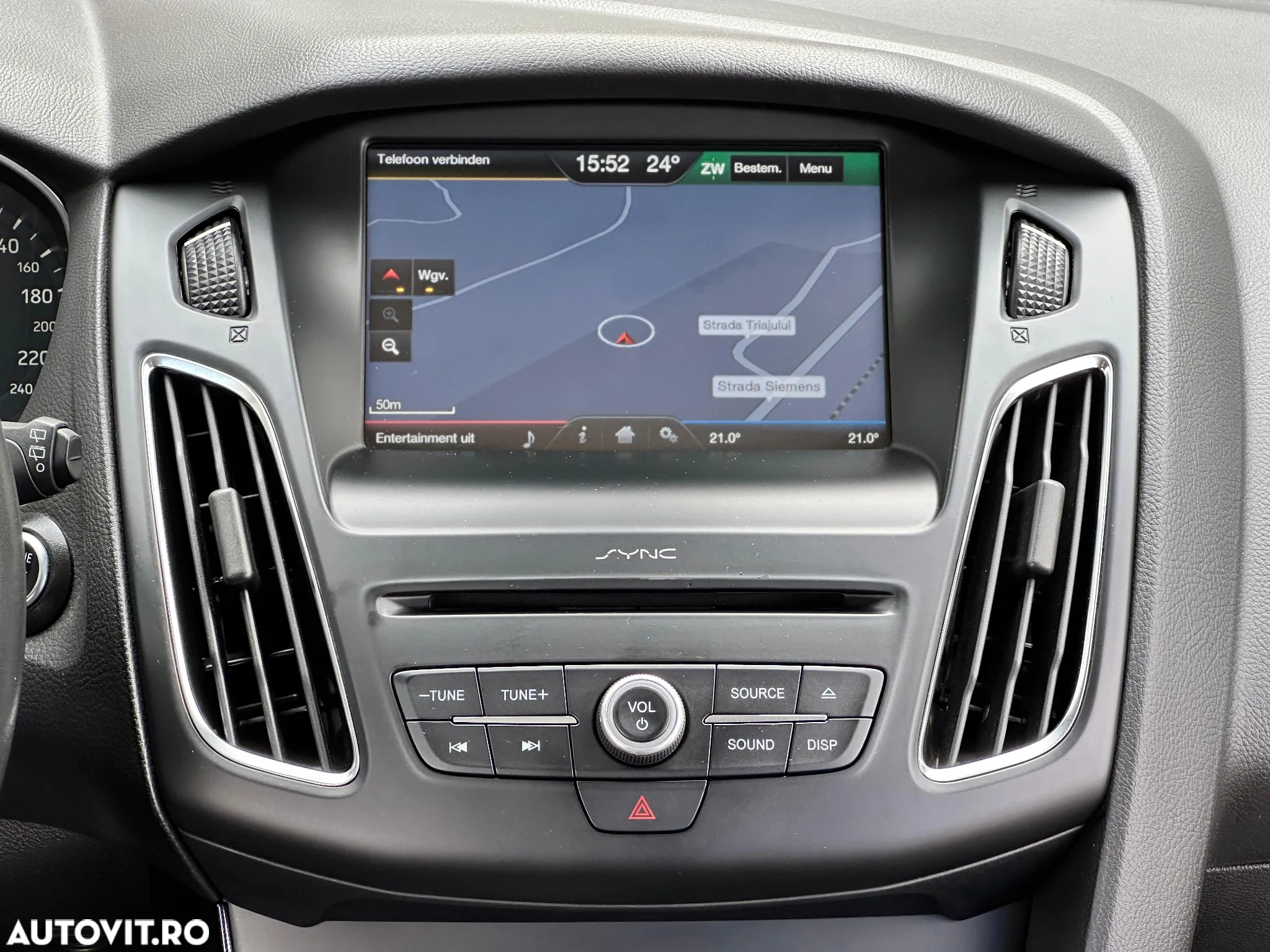 Ford Focus 1.5 EcoBlue Start-Stopp-System TITANIUM - 21