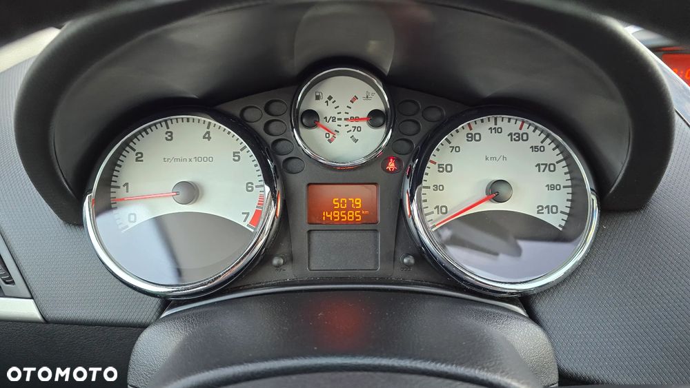 Peugeot 207 - 22